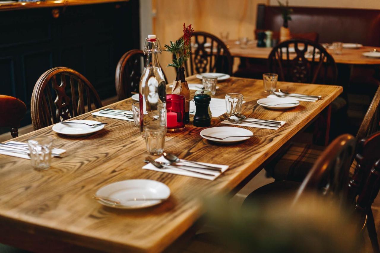 เอ็กเซบี กรีน ดราก้อน Bed & Breakfast Leeming Bar ภายนอก รูปภาพ