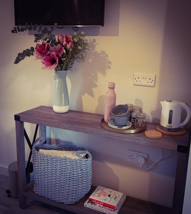 เอ็กเซบี กรีน ดราก้อน Bed & Breakfast Leeming Bar ภายนอก รูปภาพ