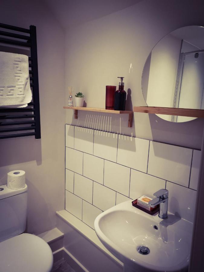 เอ็กเซบี กรีน ดราก้อน Bed & Breakfast Leeming Bar ภายนอก รูปภาพ