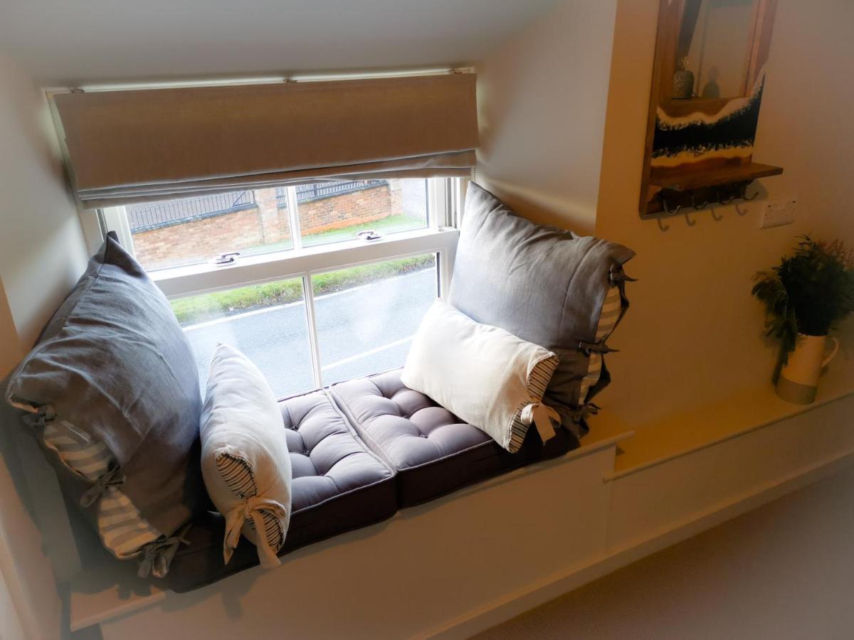 เอ็กเซบี กรีน ดราก้อน Bed & Breakfast Leeming Bar ภายนอก รูปภาพ