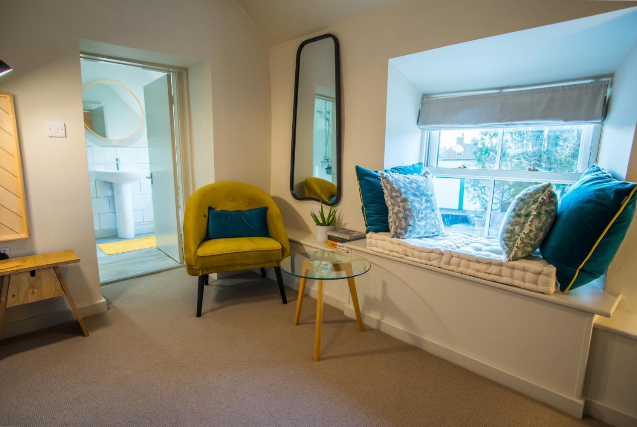 เอ็กเซบี กรีน ดราก้อน Bed & Breakfast Leeming Bar ภายนอก รูปภาพ