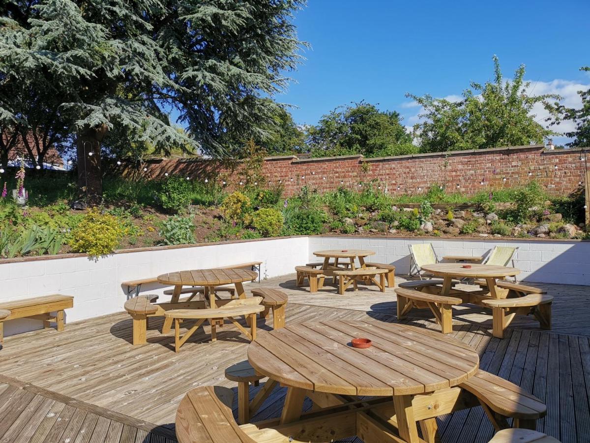 เอ็กเซบี กรีน ดราก้อน Bed & Breakfast Leeming Bar ภายนอก รูปภาพ